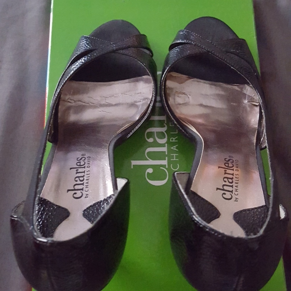 Black leather open toe Charles David kitten heels - Picture 3 of 4